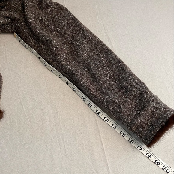 Vintage Jacket and Skirt Suit Wool Tweed with Mink Fur Trim Gray/Brown Small - Picture 14 of 16